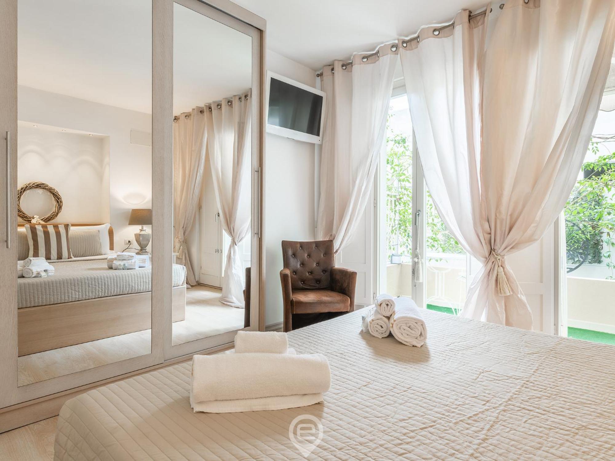Charming Apartment In The City Center Cagliari Kültér fotó